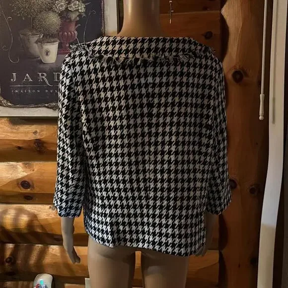 Black and White Jacket - Picture 3 of 5